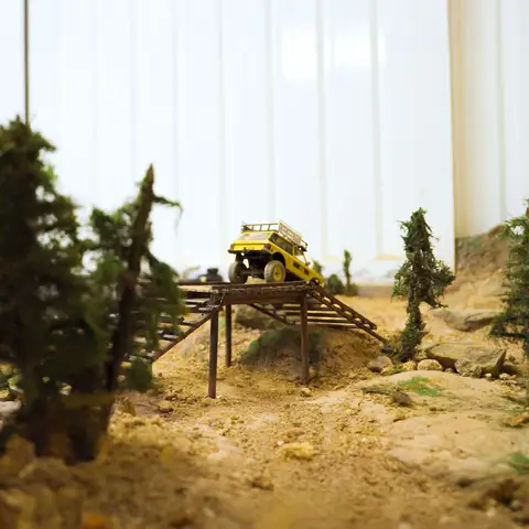 Conquer bridges, boulders and rough terrain in the ultimate 4X4 obstacle.