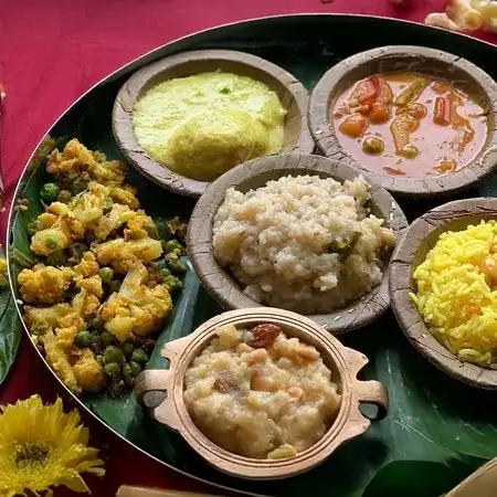 Enjoy a variety of traditional delicacies made with freshly harvested produce of the local farm.