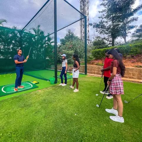 Introduction to basics, golfing rules, vocabulary, grip, posture, types of golf clubs, and more.